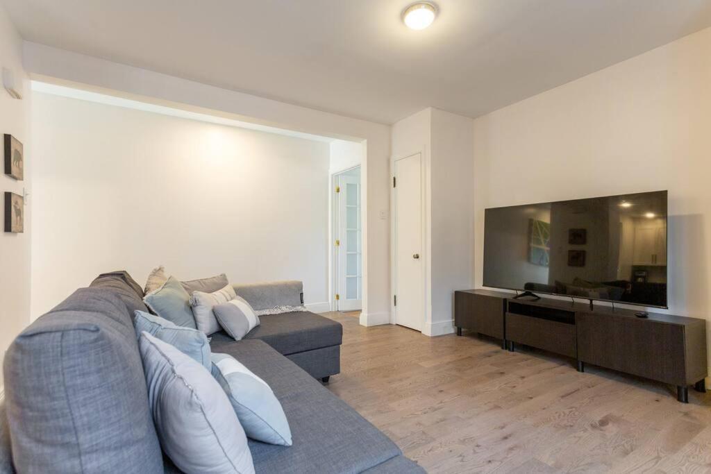 Free Parking, Beautiful 4 1/2- 2 Bedroom Apartment Montreal Exteriér fotografie