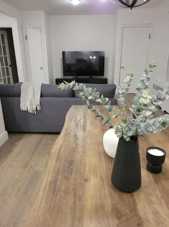 Free Parking, Beautiful 4 1/2- 2 Bedroom Apartment Montreal Exteriér fotografie