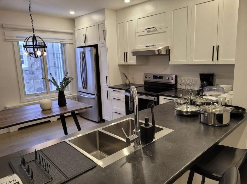 Free Parking, Beautiful 4 1/2- 2 Bedroom Apartment Montreal Exteriér fotografie