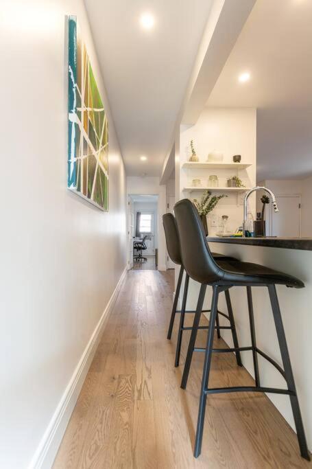 Free Parking, Beautiful 4 1/2- 2 Bedroom Apartment Montreal Exteriér fotografie