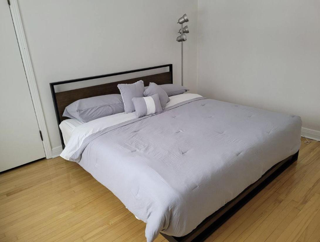 Free Parking, Beautiful 4 1/2- 2 Bedroom Apartment Montreal Exteriér fotografie